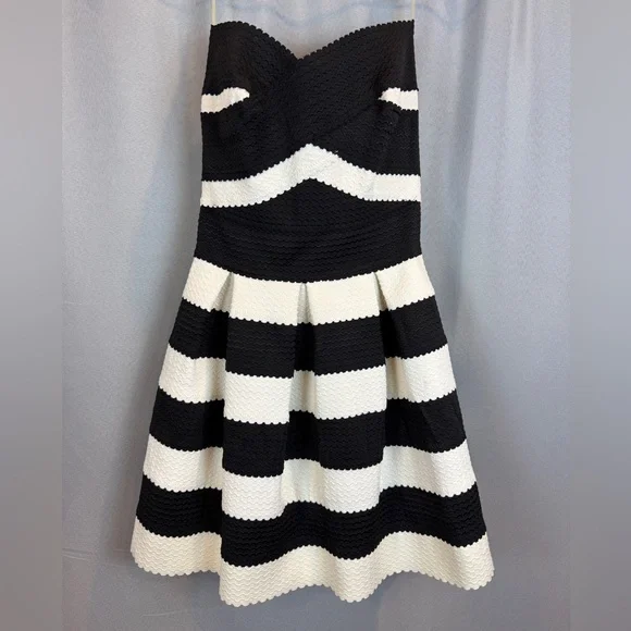 Asos Striped Strapless Sweetheart Mini Dress - Picture 2 of 9